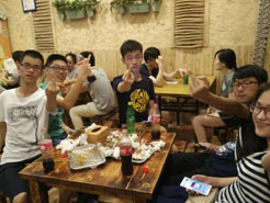 青松乡烧烤加盟,学烧烤技术,开烧烤店多少钱疯狂烤翅加盟
