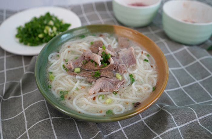 青松乡原味汤粉王培训